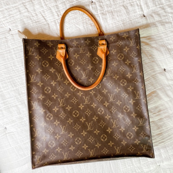 Louis Vuitton Handbags - Louis Vuitton AUTH Tall Classic Monogram Tote